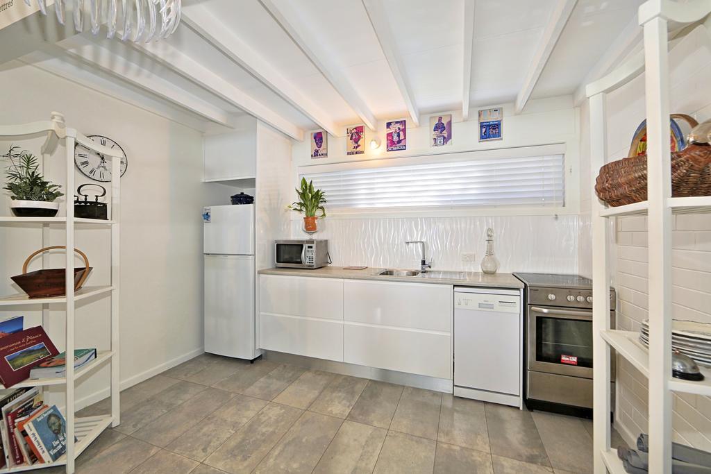 Zen Beach Retreat Hotel Bargara Esterno foto