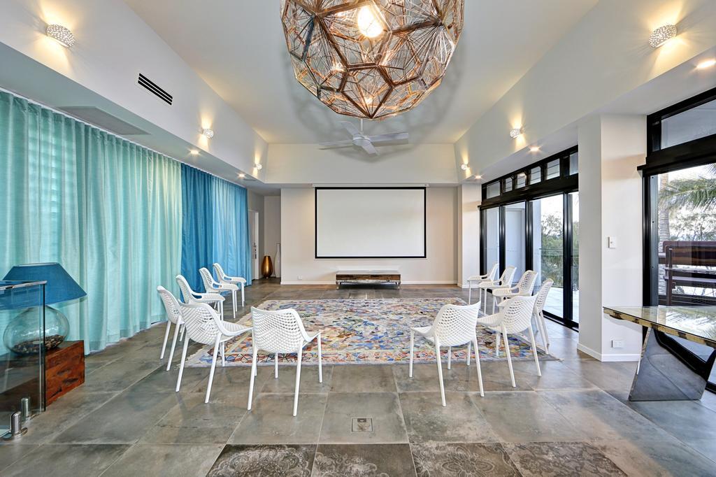 Zen Beach Retreat Hotel Bargara Esterno foto