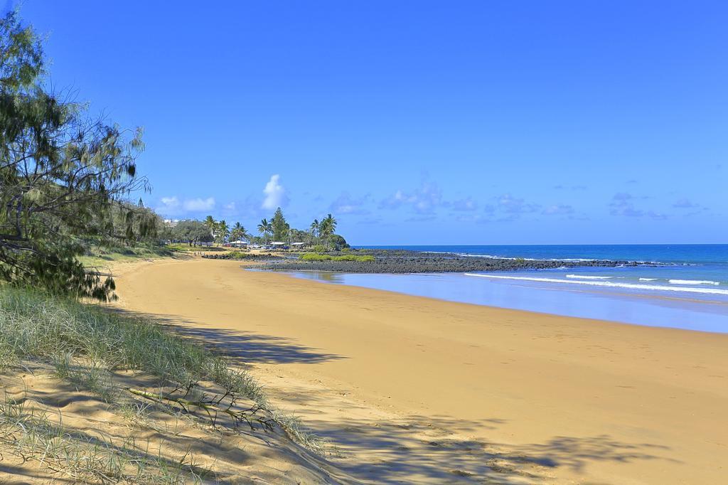 Zen Beach Retreat Hotel Bargara Esterno foto