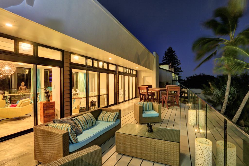 Zen Beach Retreat Hotel Bargara Esterno foto