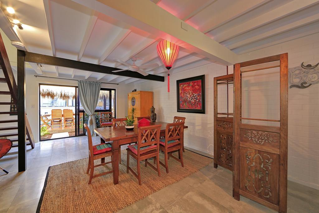 Zen Beach Retreat Hotel Bargara Esterno foto