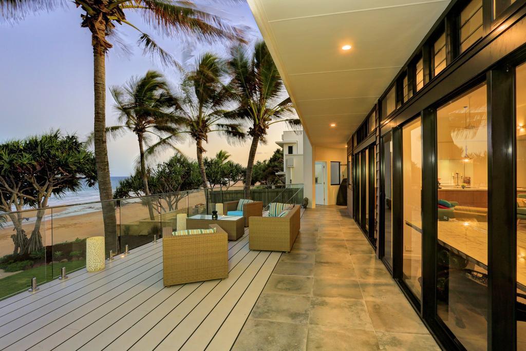 Zen Beach Retreat Hotel Bargara Esterno foto