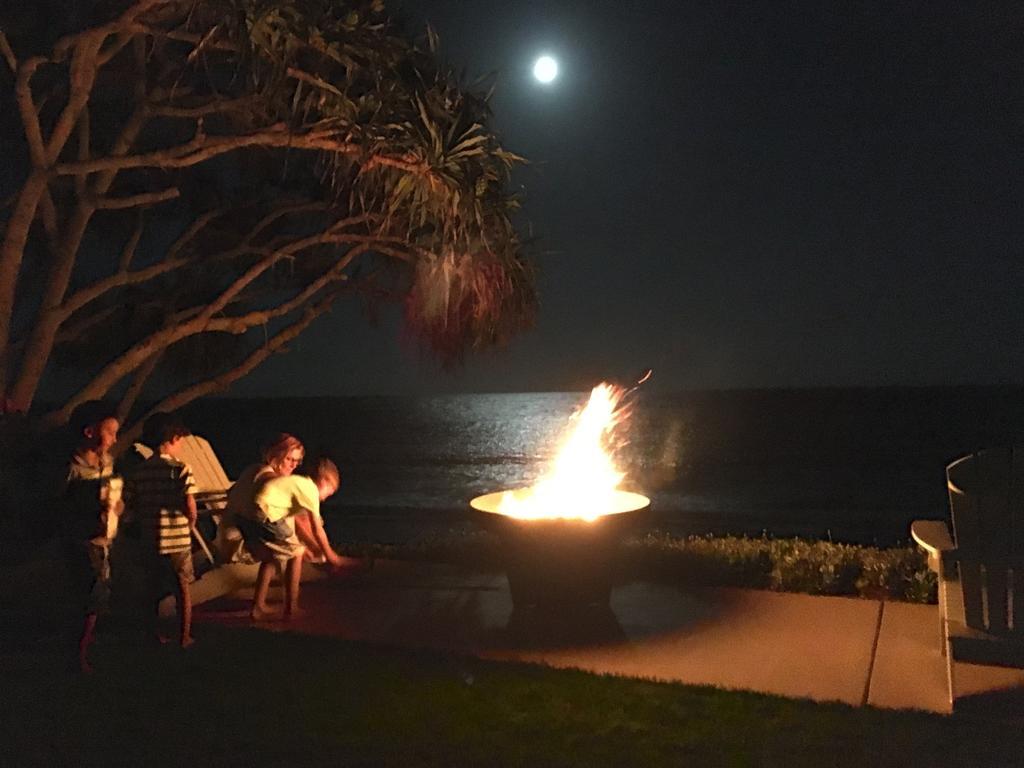 Zen Beach Retreat Hotel Bargara Esterno foto