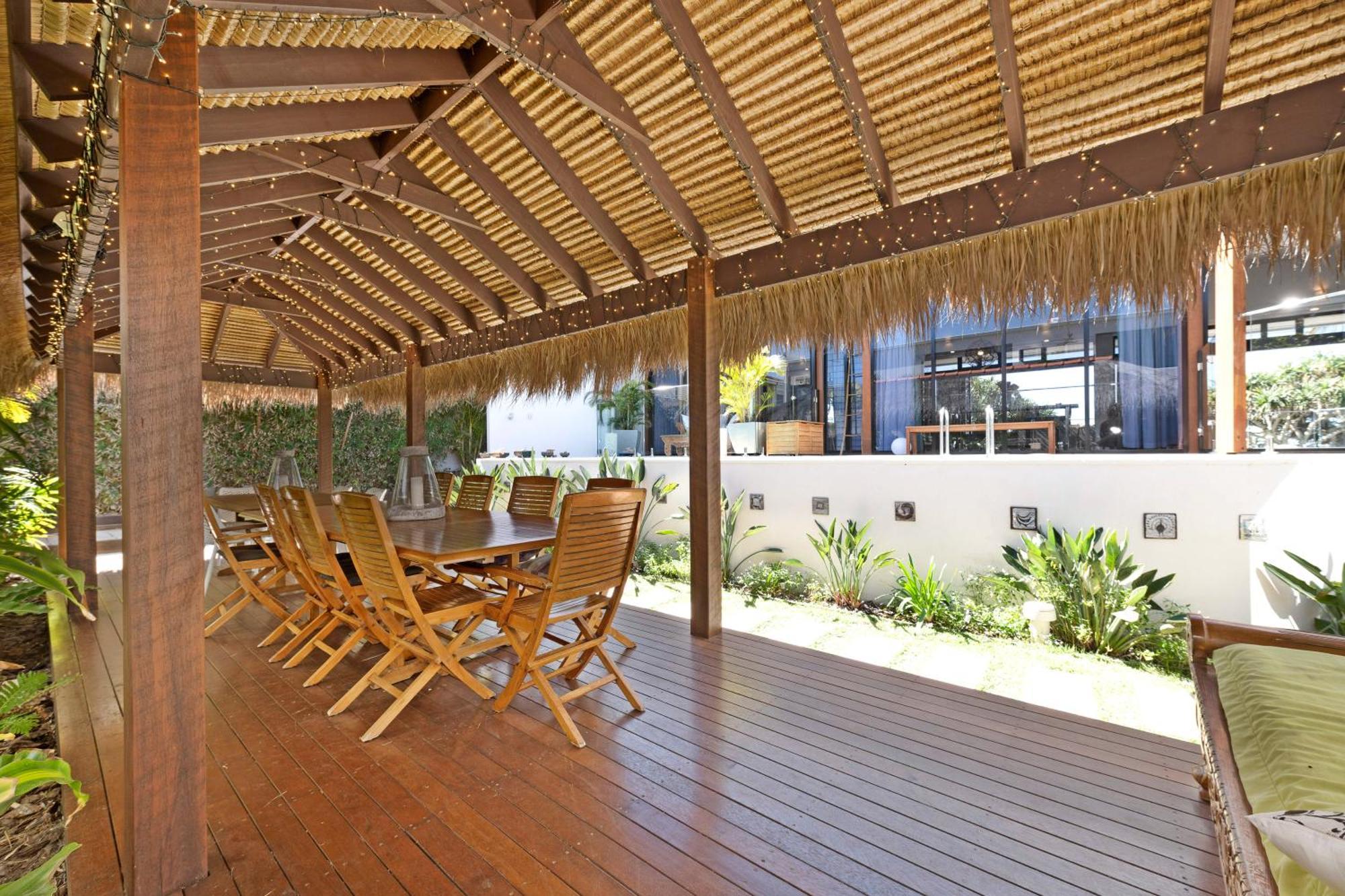 Zen Beach Retreat Hotel Bargara Esterno foto