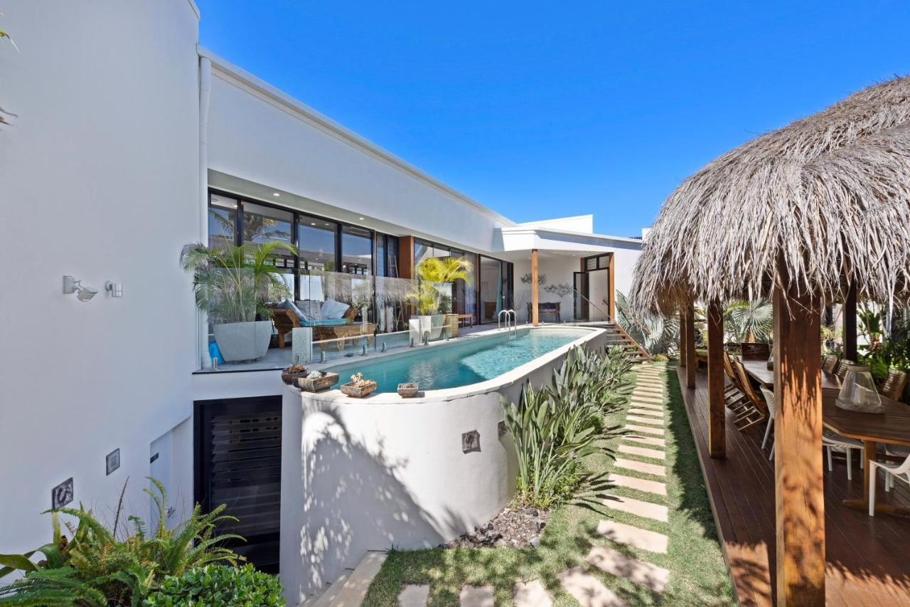 Zen Beach Retreat Hotel Bargara Esterno foto